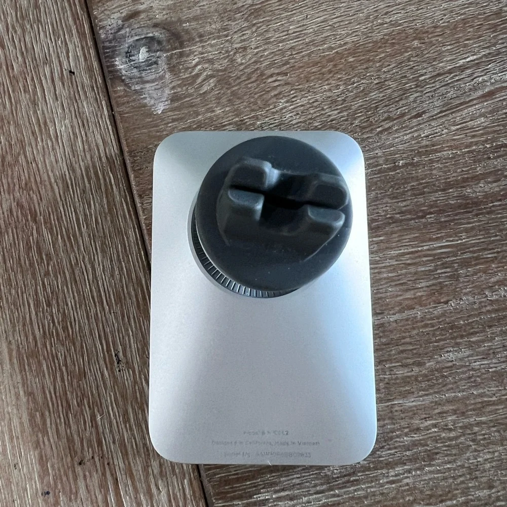 Belkin MagSafe Vent Mount Pro - Silver